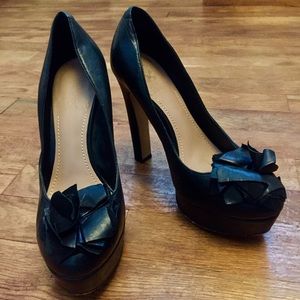 Vince Camuto Black Platform Pumps